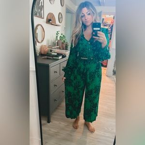 FREE PEOPLE two piece outfit green size M